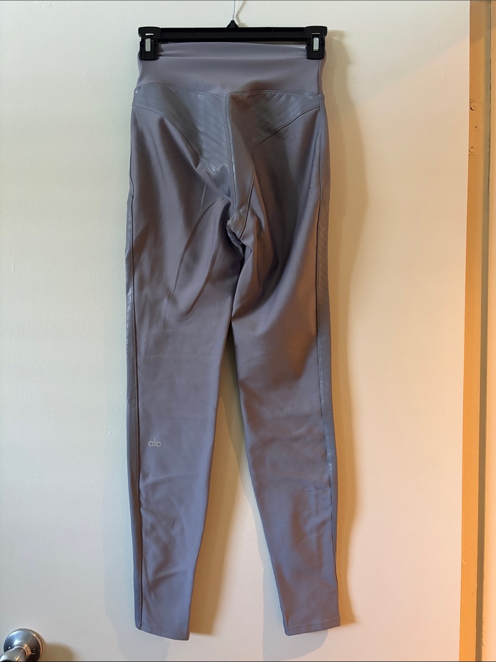 ALO Yoga Kids Leggings in Light Gray